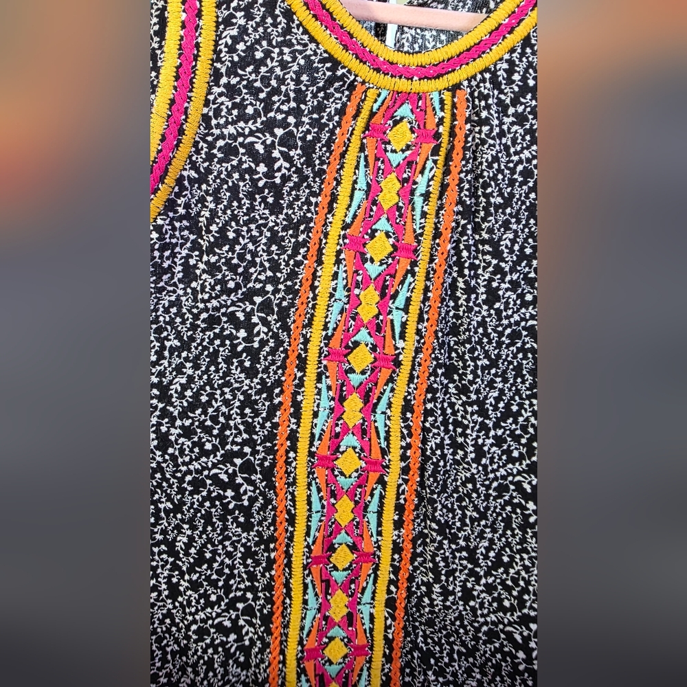 THML Anthropologie Boho Colorful Embroidery Top Tank Sz XS - Picture 9 of 10